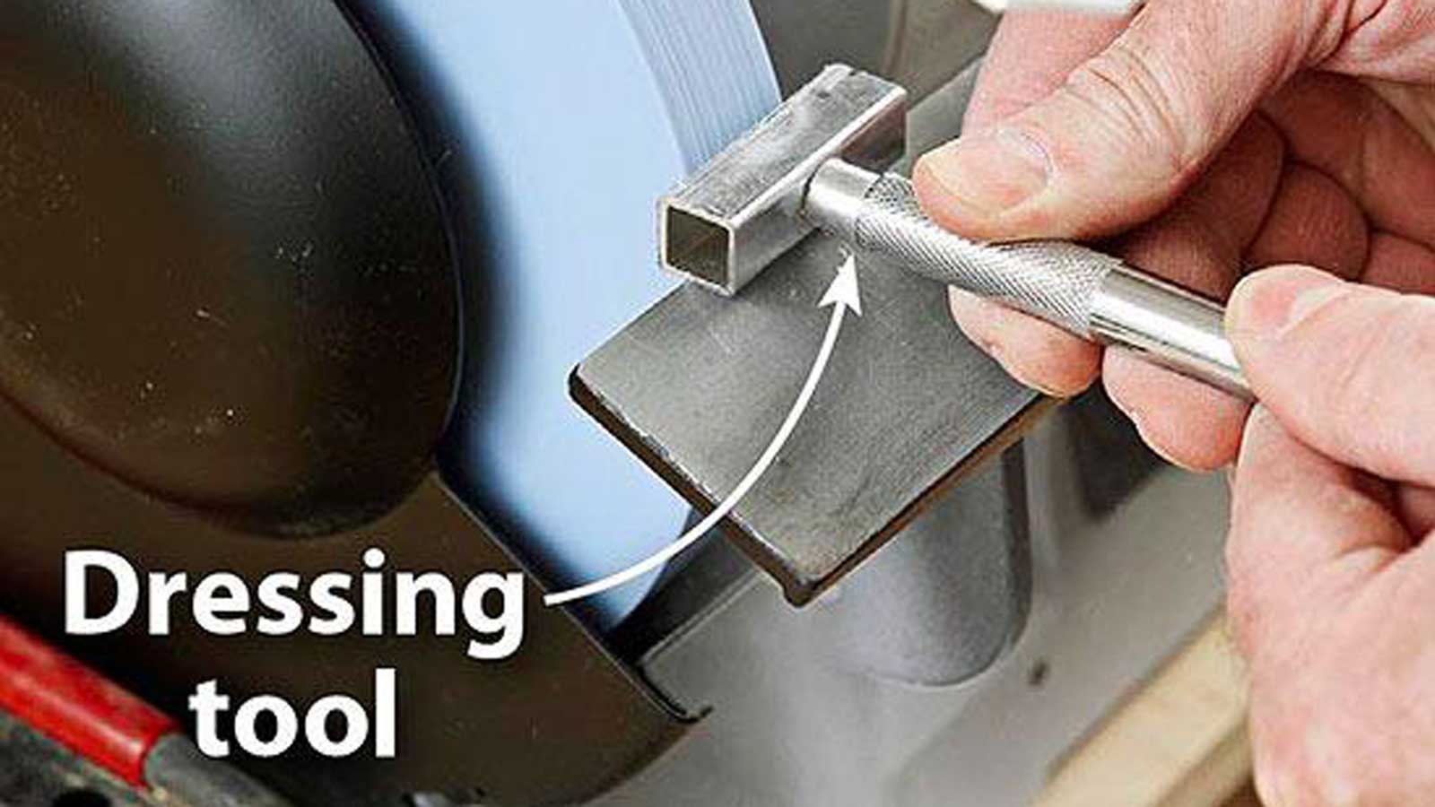grinding-wheel-dressing-with-diamond-dresser
