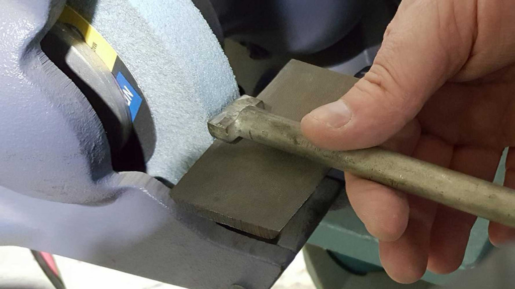 Two necessary steps for grinding wheel dressing Forture Tools