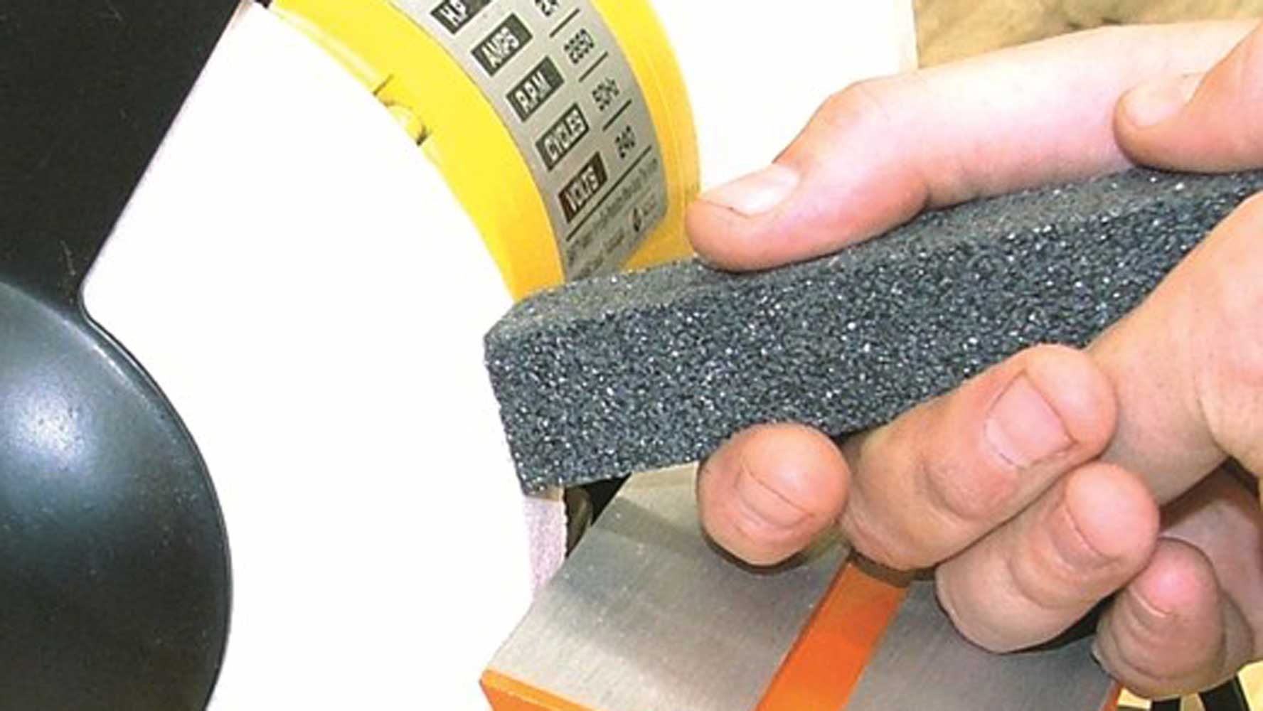 Two Necessary Steps For Grinding Wheel Dressing Forture Tools