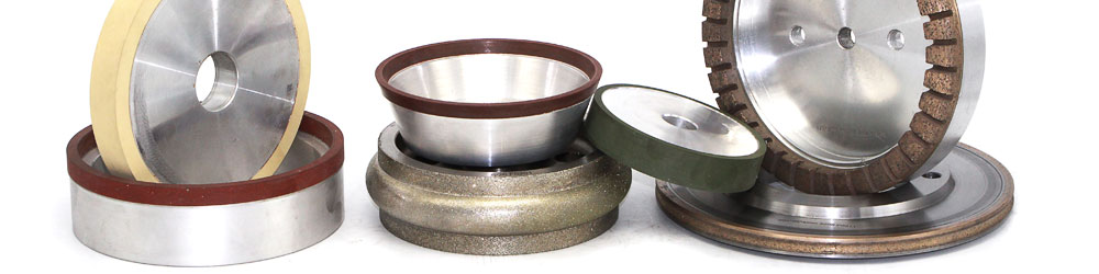 Grinding wheels with different grits